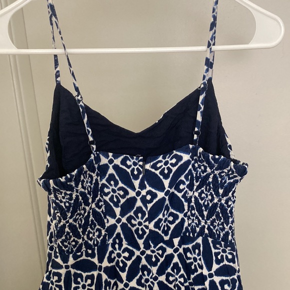 Blue @ white floral sundress - Picture 2 of 3